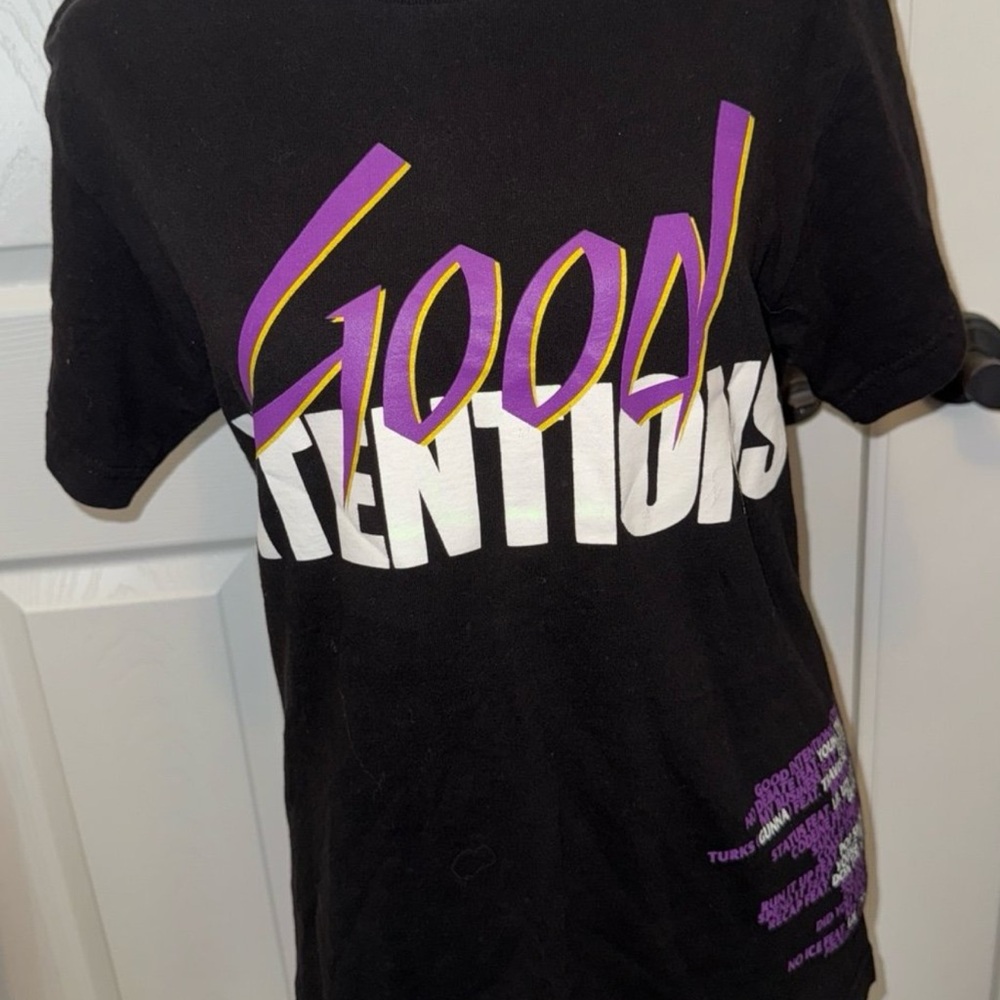 black & purple NAV good intentions  shirt Small